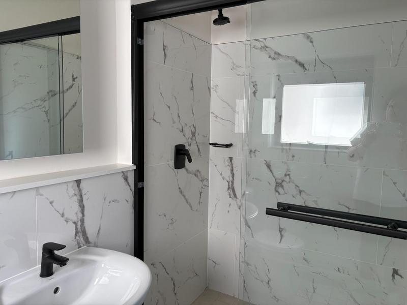 To Let 1 Bedroom Property for Rent in Richwood Western Cape